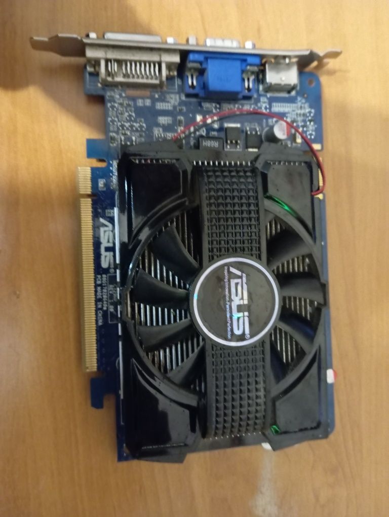 Видеокарта asus Invidia EN 9500 GT
