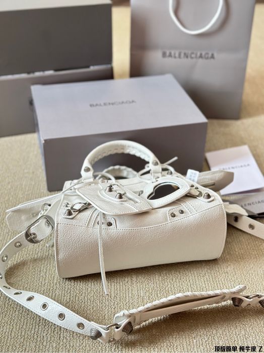 Сумка Balenciaga Mini City