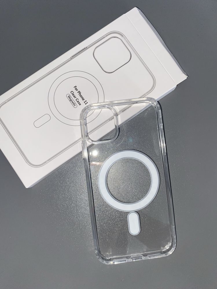 Etui APPLE Clear Case MagSafe do iPhone 11