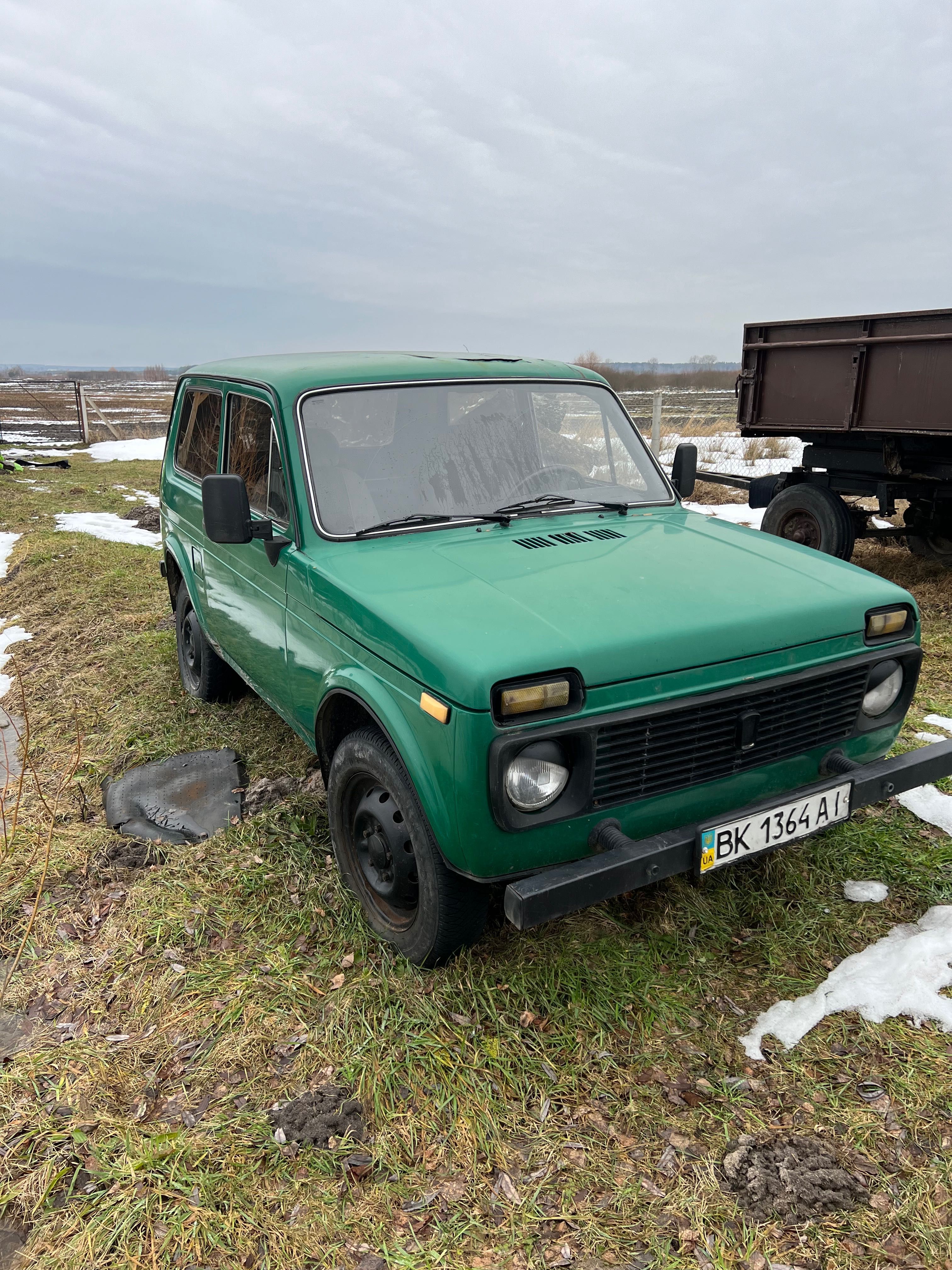 Нива 2121 в не поганому стані