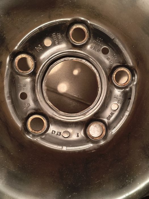 Комплект зимових шин 195/65 R15 з дисками 5*112 VW Vag