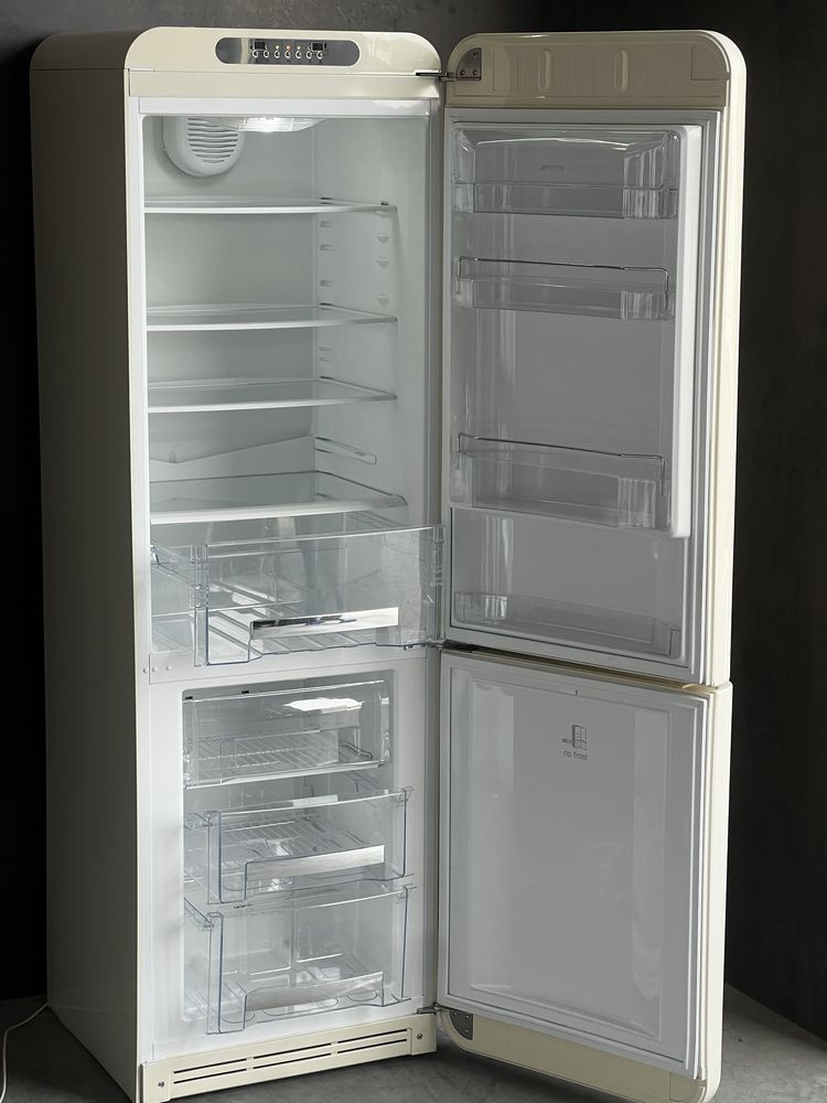 Холодильник Smeg FAB 32 ретро стиль 50-х холодильник