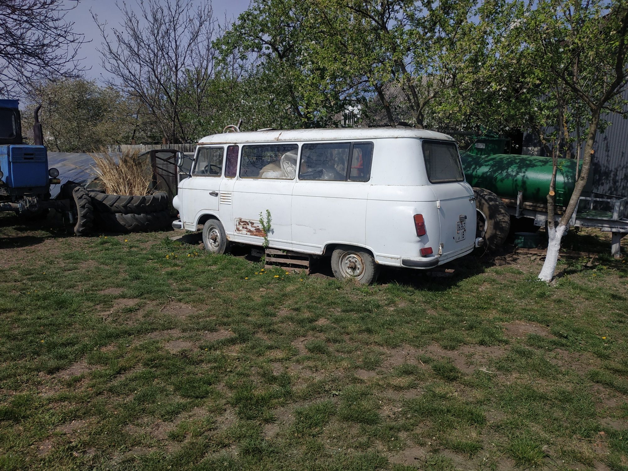 Barkas з двигуном ваз2105