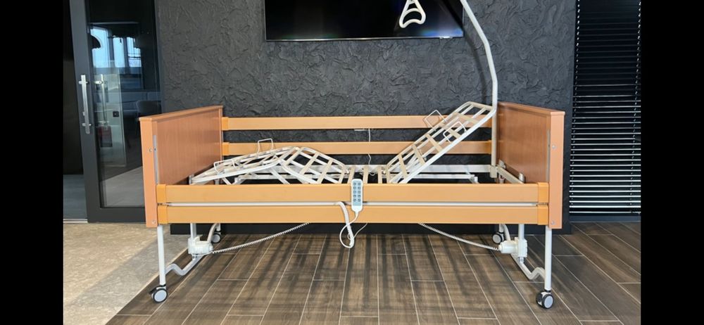 Набір для реабілітації (крісло + матрац + ліжко + підйомник)