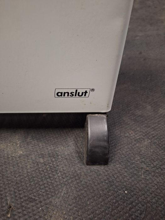 Grzejnik elektryczny farelka 1500w jak nowy