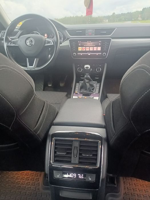 Skoda Superb 2.0 TDI 150 km 2017r