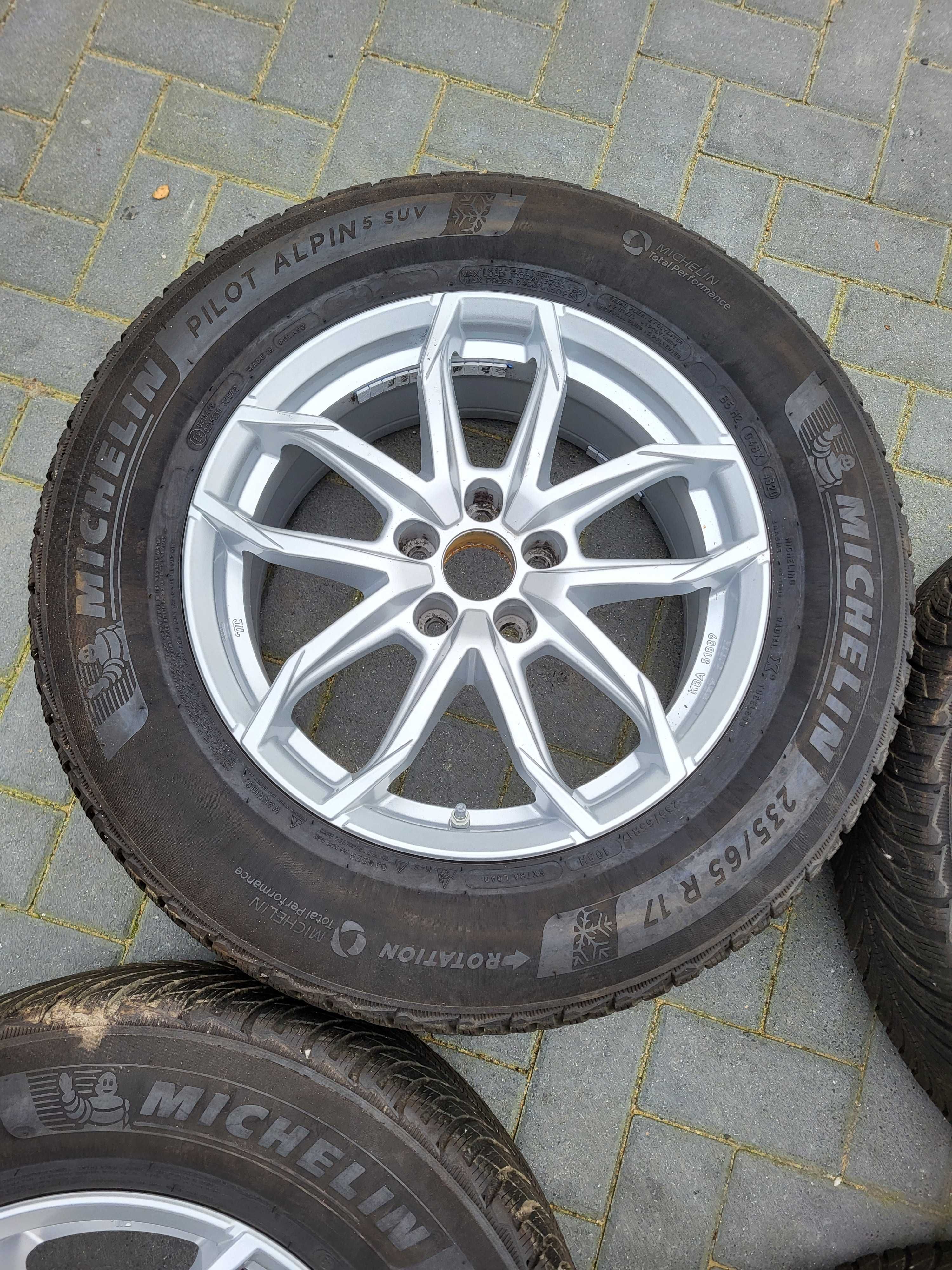 K197 Koła zimowe 17 Cali 5x110 +235/65/17 Alfa Romeo Stelvio Michelin