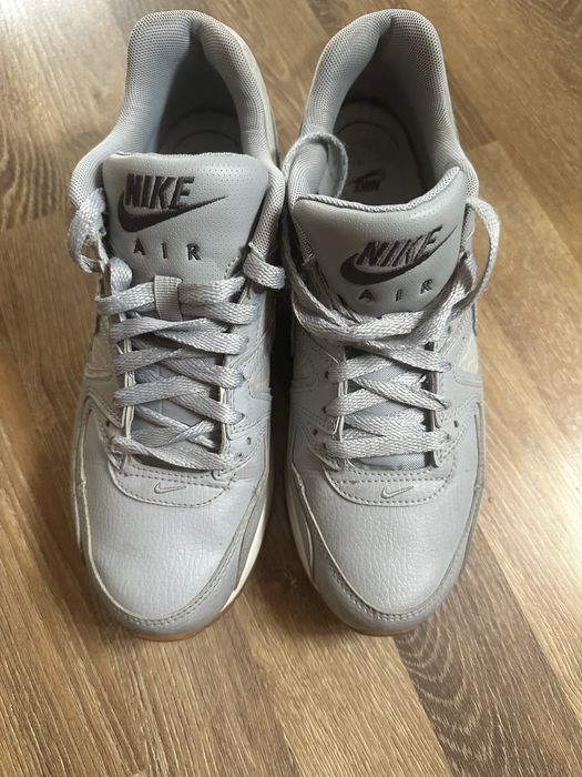 Кросівки Nike p41 устілка 26,5см