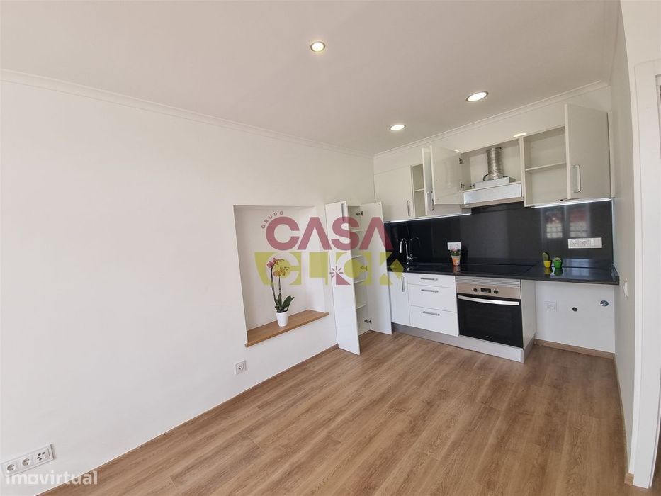 Apartamento T1+1 Arrendamento em Torres Novas (Santa Maria, Salvador e