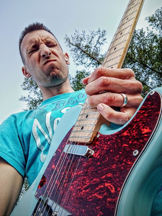 Gitarzysta na żywo!