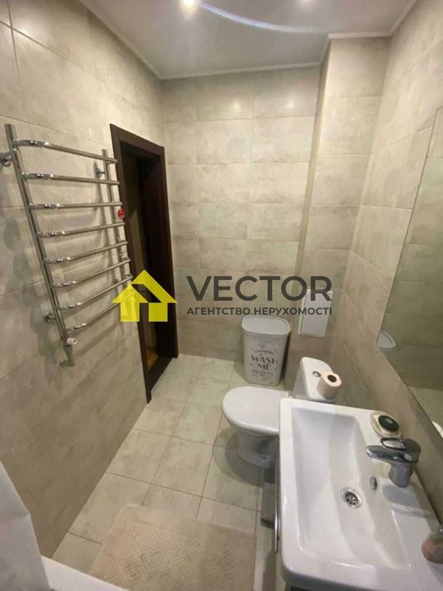 Продаж 3к квартири з ремонтом 77 м2, цегляний будинок, ТЕРМІНОВО