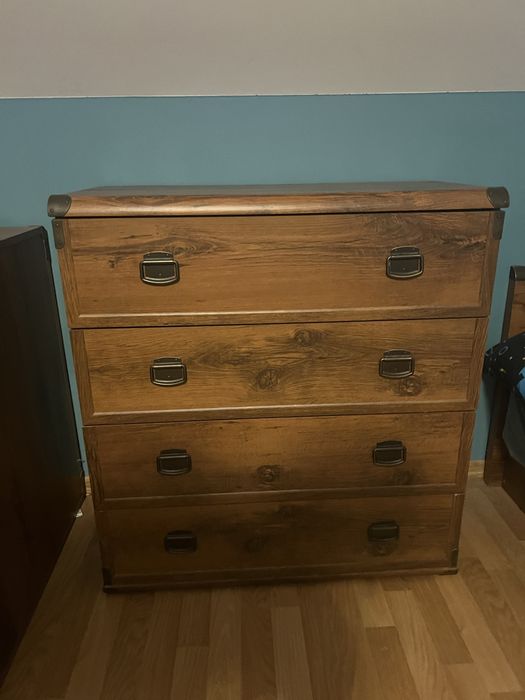 Komplet mebli skrzyniowych