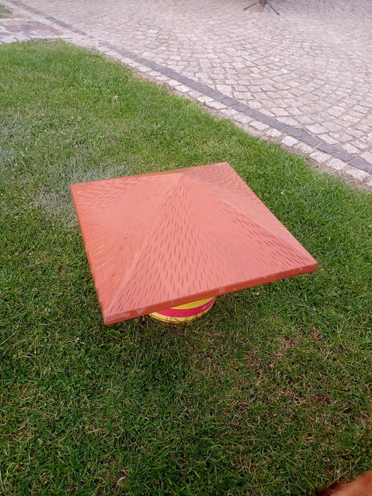 Daszek na słupek ogrodowy ceramiczny 44/44 cm