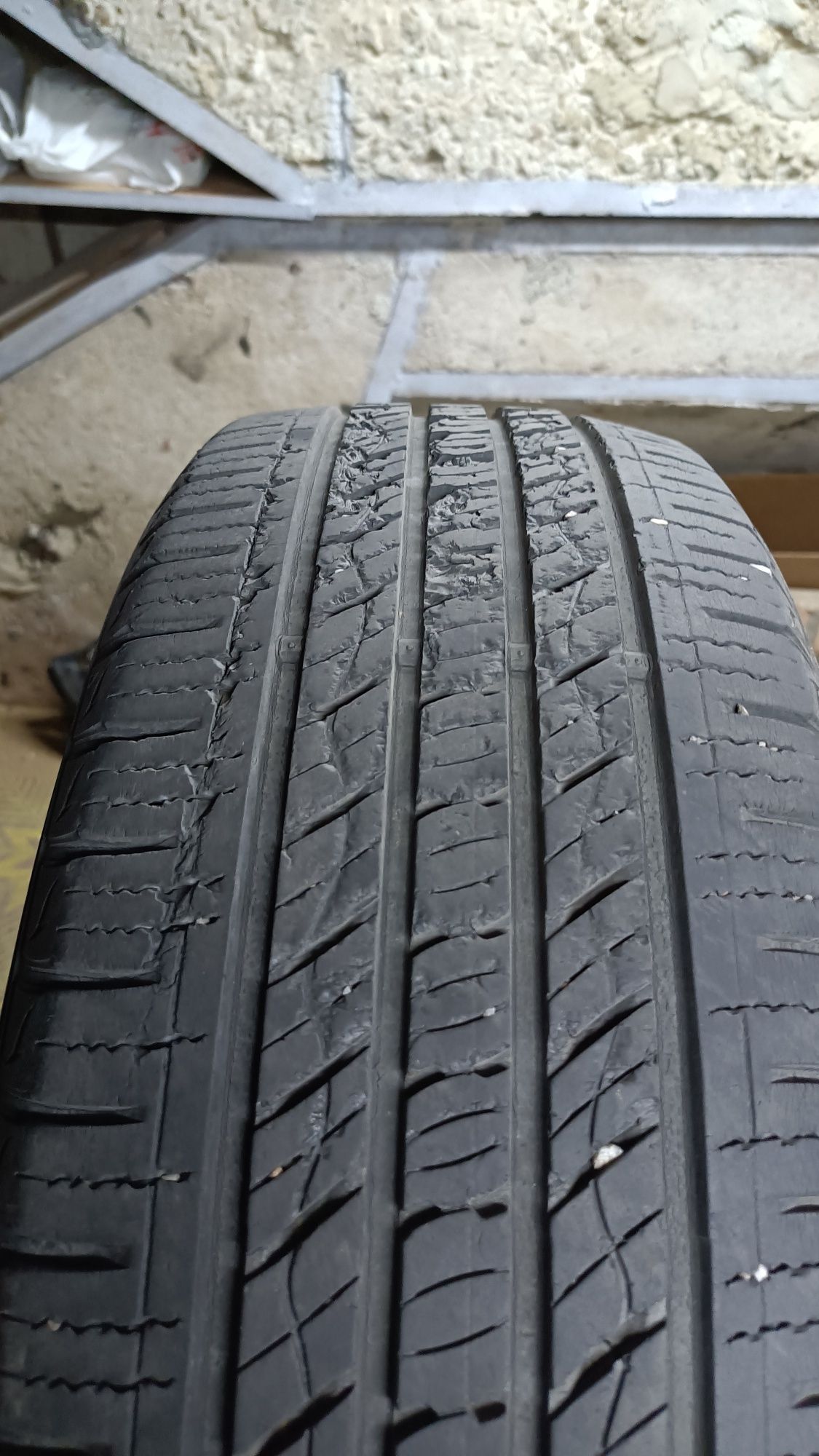 Продам зимову гуму 225/60 r17