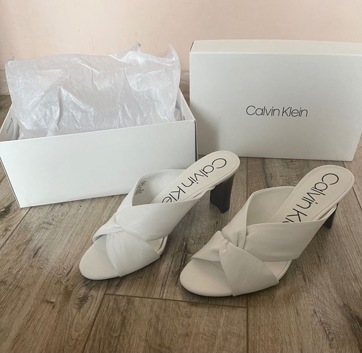 Взуття Calvin Klein 39р.