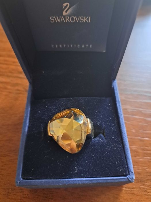 Розкішна каблучка Swarovski Helios Desert Glow Ring оригінал