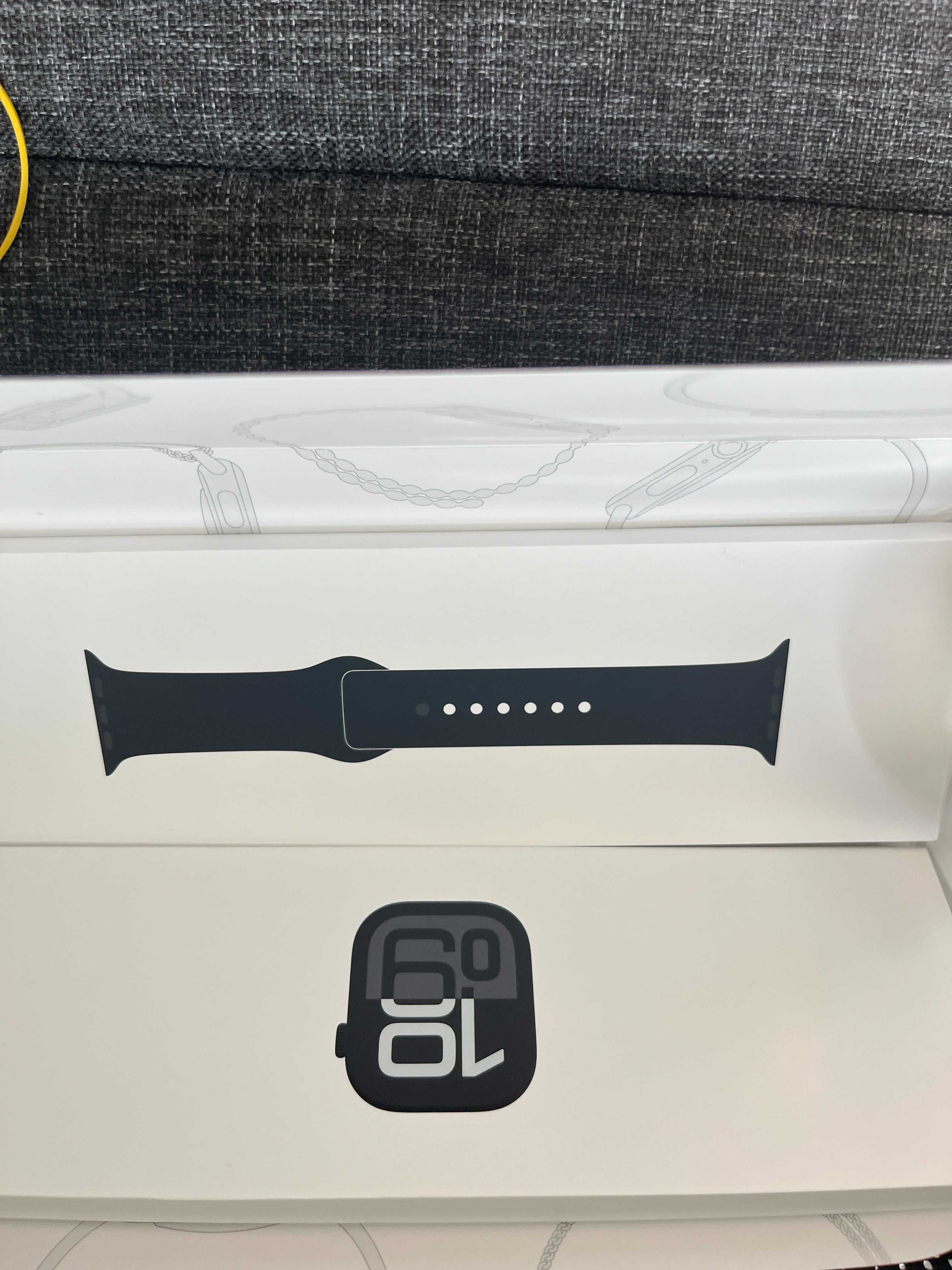 Apple Watch Series 10 42mm Jet Black + аксессуары + гарантия до 2026