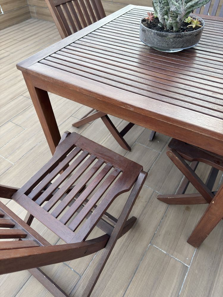 Mesa de jardim (em optimo estado)