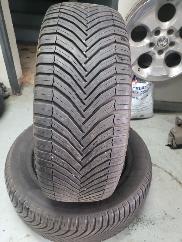 Opony Całoroczne MICHELIN 235/60R17 106V