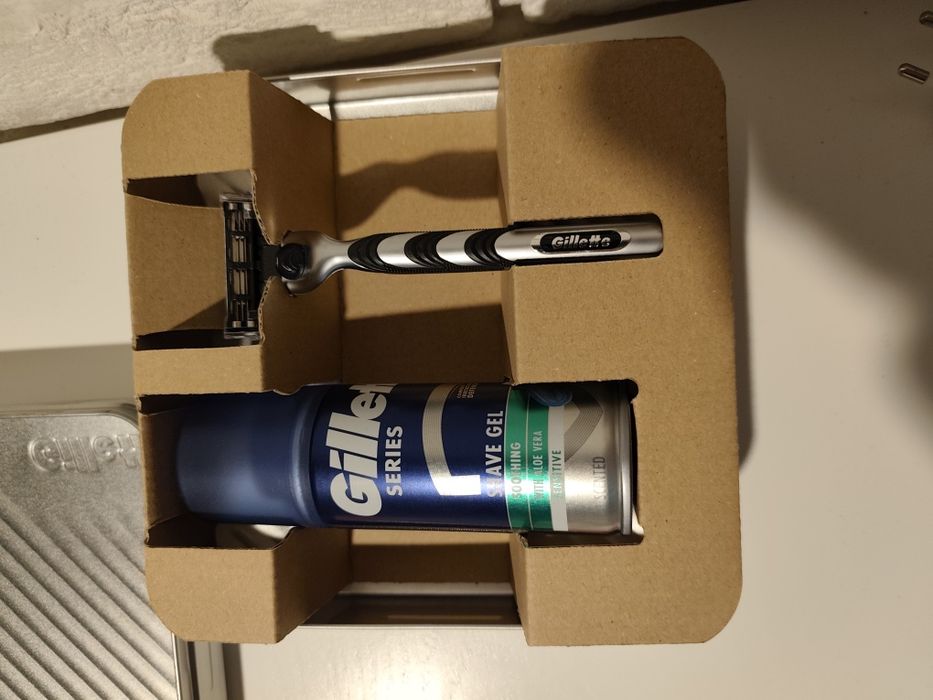 Zestaw Gillette Mach3 z wkładem i żelem
