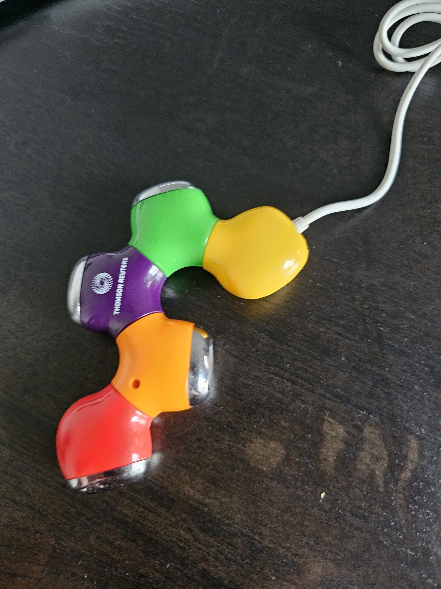 USB-hub Thomson Reuters