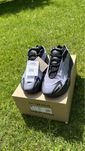 Buty Yeezy 700 Mnvn