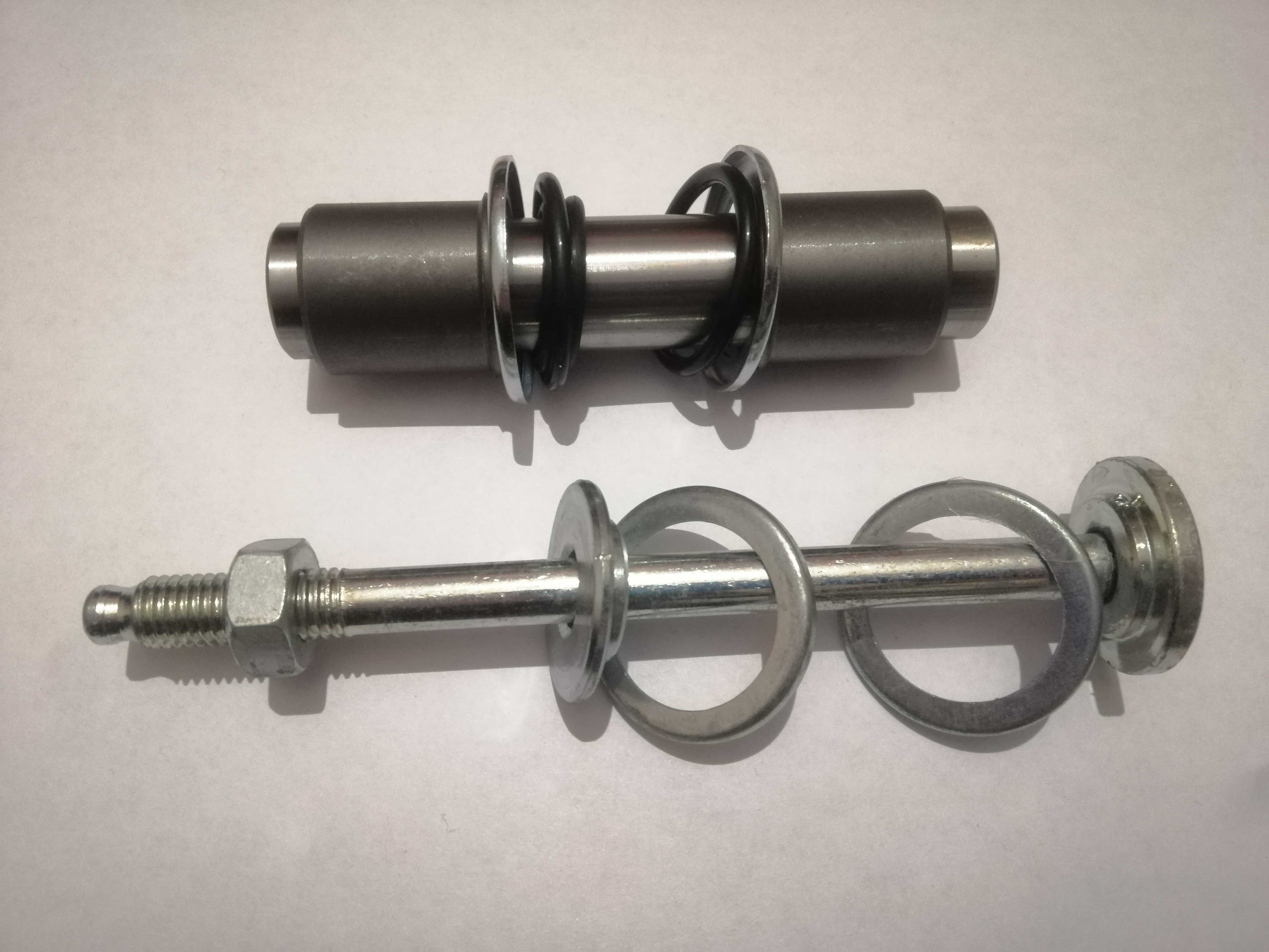 Резинки передних подножек ЯВА-JAWA 360 Made in Czech Republic.