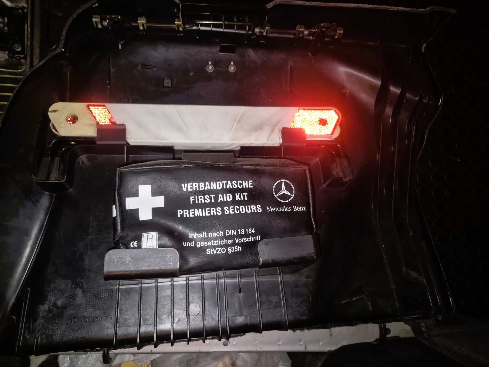 Mercedes-Benz E220 CDI Avantgarde – Ano 1999