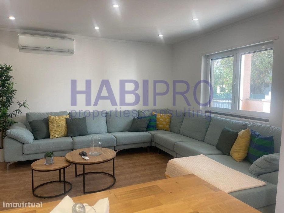 Boa localização central em Almada