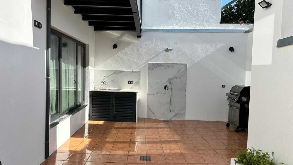 Moradia T2 com 3 Casas de Banho em Arraiolos/Sem Licença de Habitação