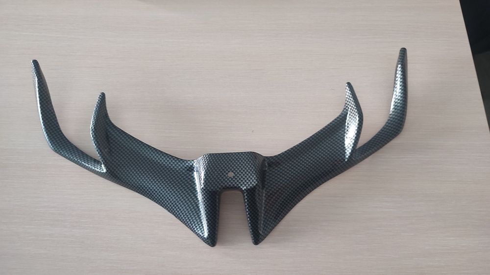 Крило під фару на мотоцикл