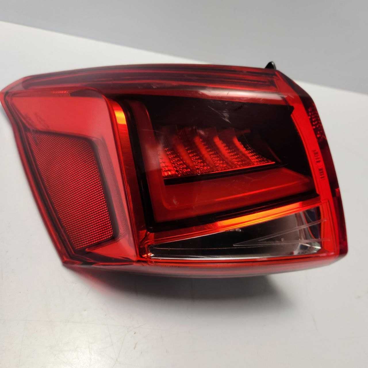 Фонарь фара задня стоп  seat arona 6f9 17 - 21