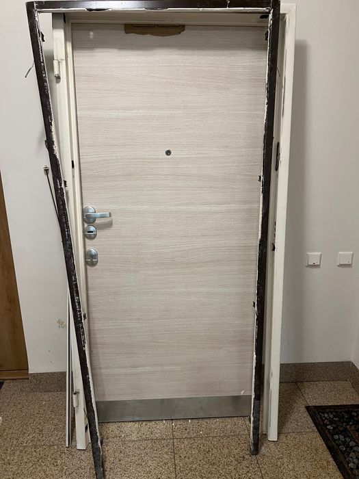 Drzwi zewnętrzne antywlamaniowe