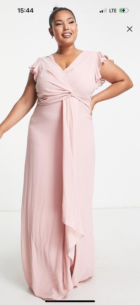 Sukienka plus bridesmaid pudroworozowa maxi ze zwiewnymi rekawami 48
