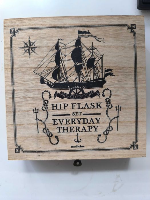 Medicine Everyday Flask Zestaw Prezentowy Piersiówka