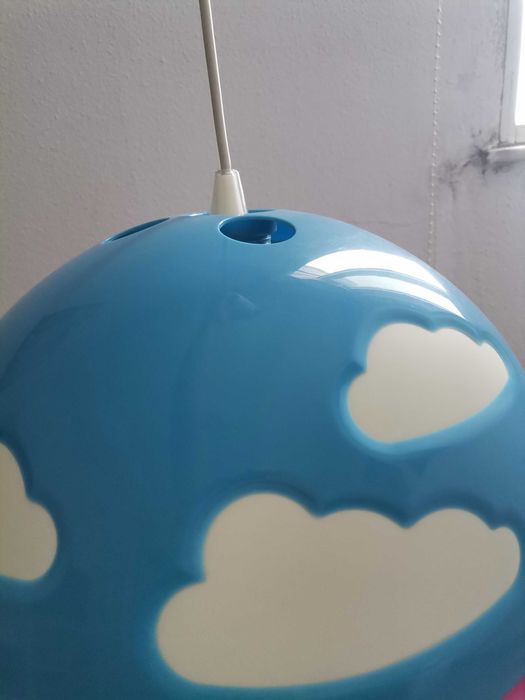 Candeeiro de quarto de criança do ikea completamente novo.