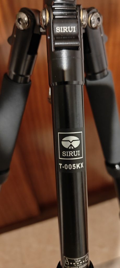Tripé Sirui T-005kk 900gr