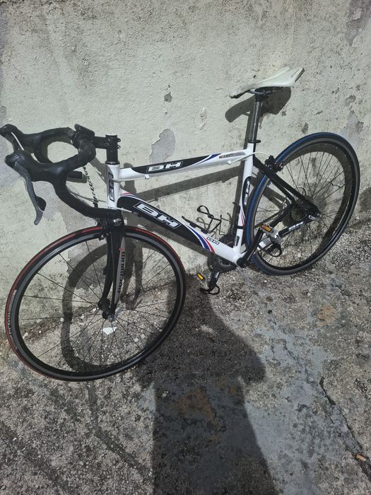 Bicicleta de estrada BH
