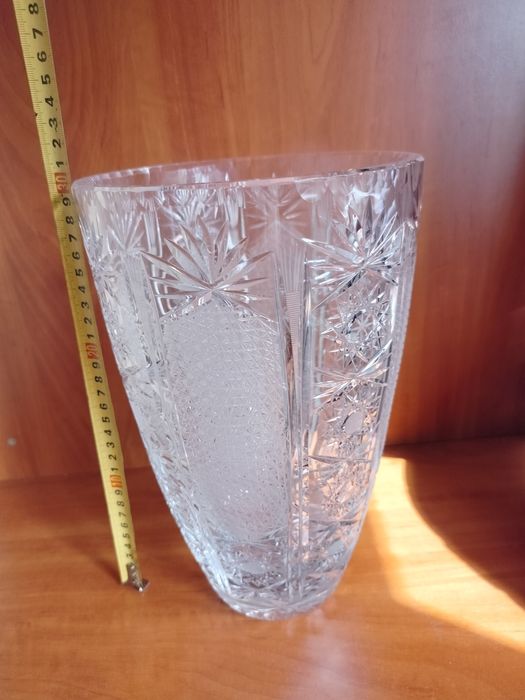 Wazon Kryształowy Z Ręcznie Szlifowanymi Elementami