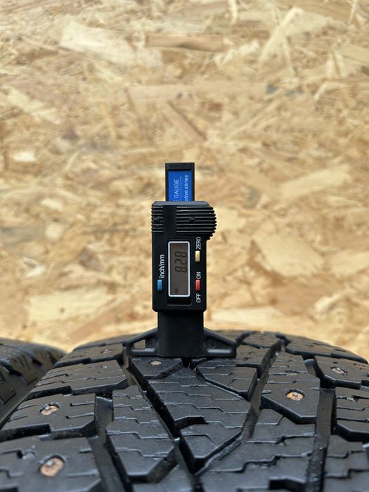 Зимові шини 215/60 R17C 109/107R NOKIAN HAKKAPELIITTA C3.гума резина