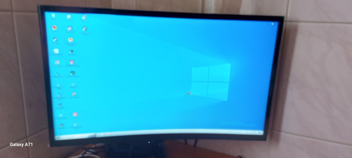 Monitor samsung 24 całe Zakrzywiony 75hz