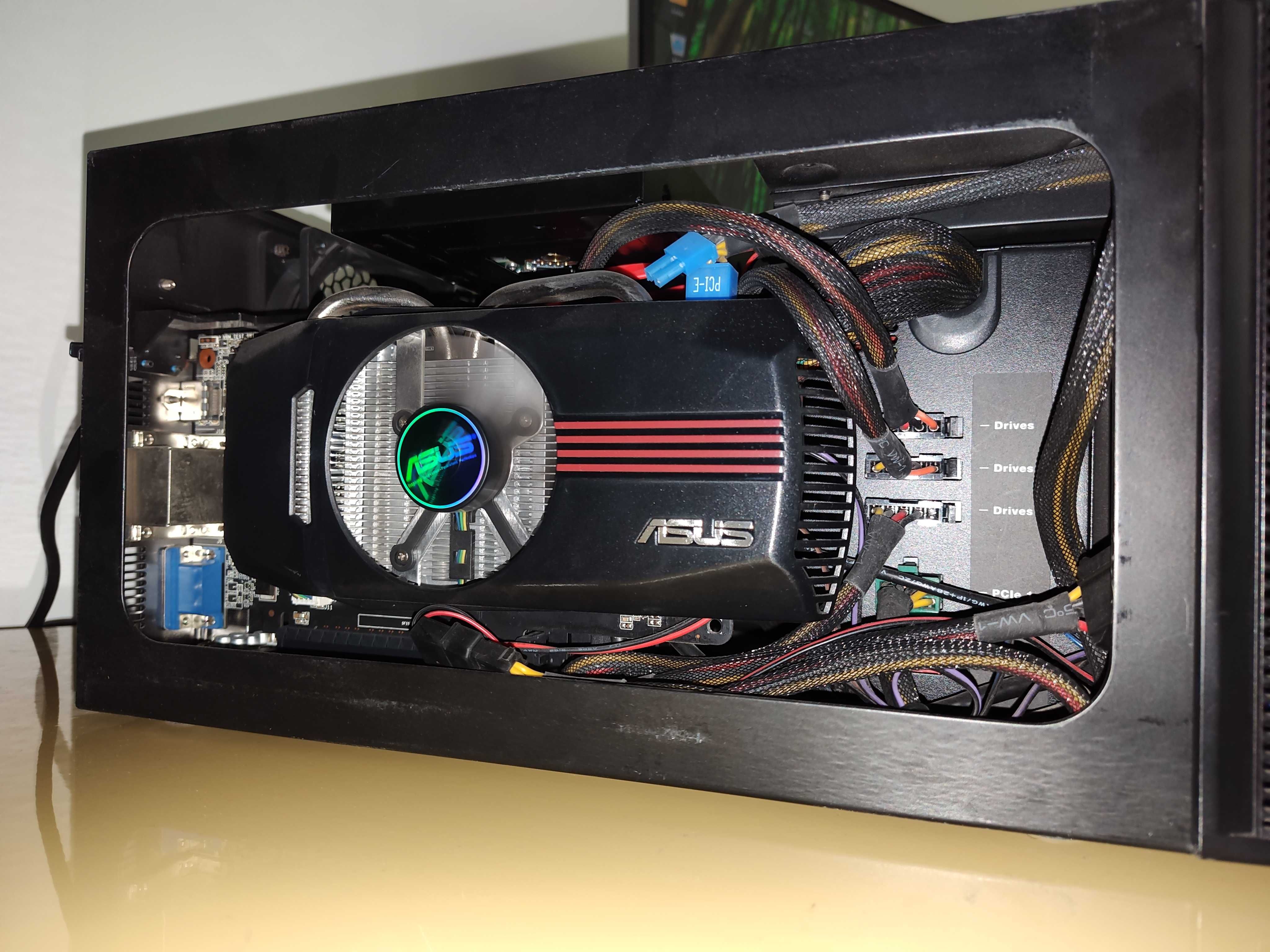 Komputer stacjonarny Mini-ITX/ 27" / 16GB / WIN 11 PRO / i5 / GTX 650