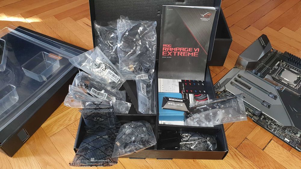 ASUS ROG Rampage VI Extreme + i9 7900x