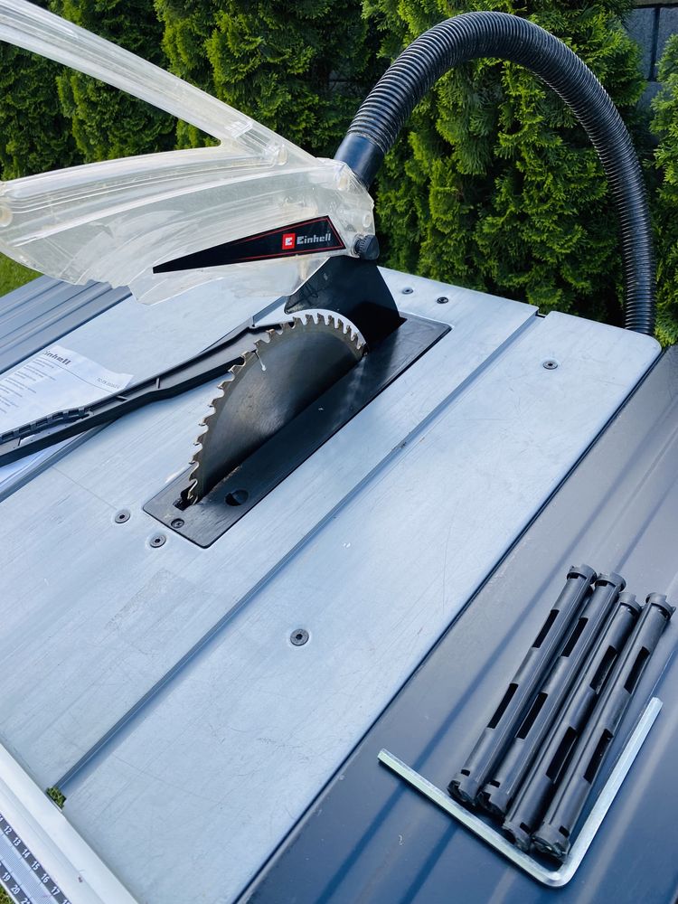 Циркулярная пила Einhell TC-TS 2025/2 U