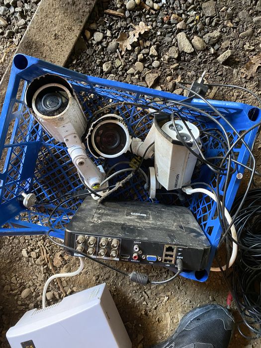 Продам комплект з відеонагляду