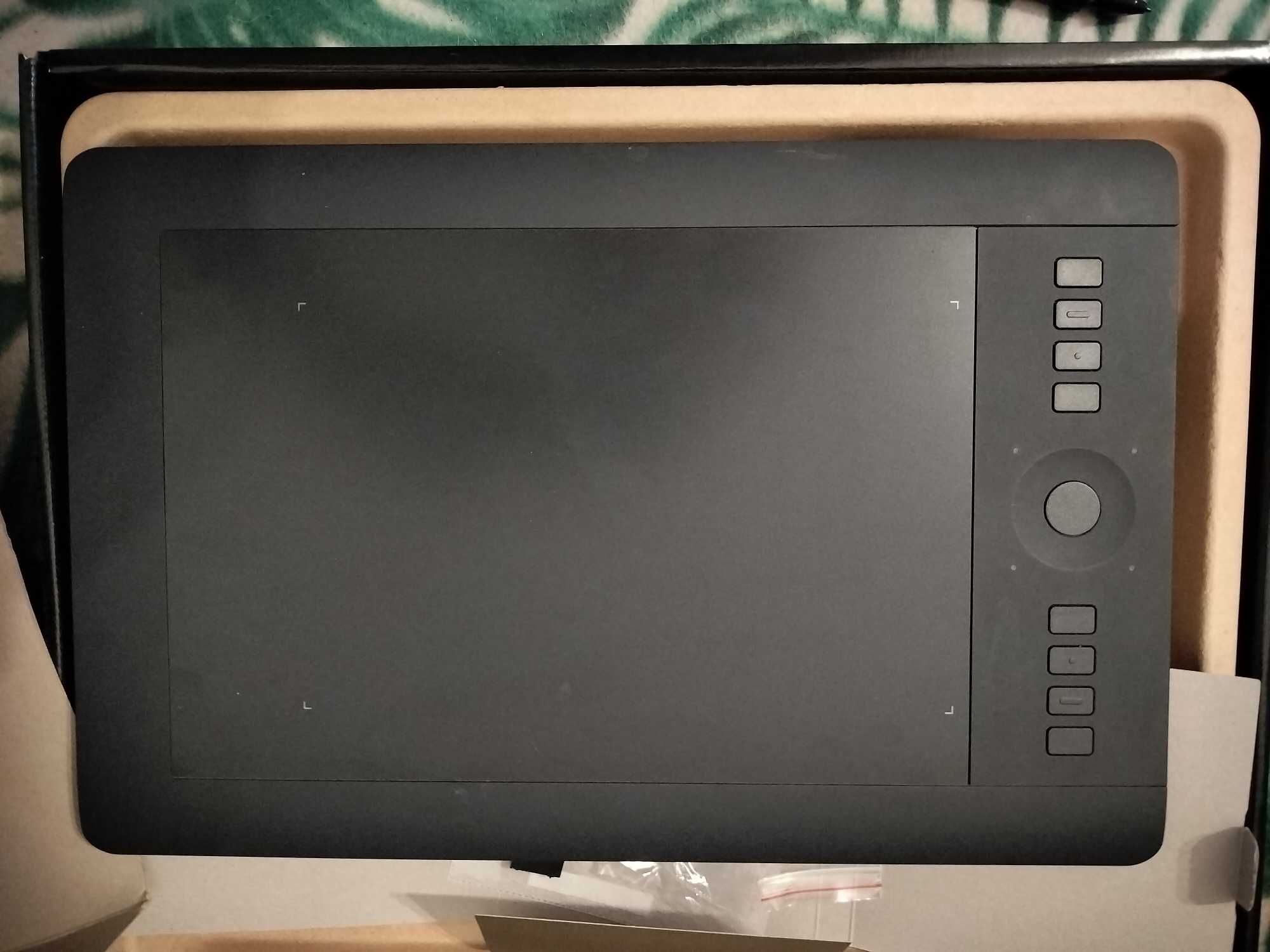 Tablet Wacom Intuos Pro M model PTH-651