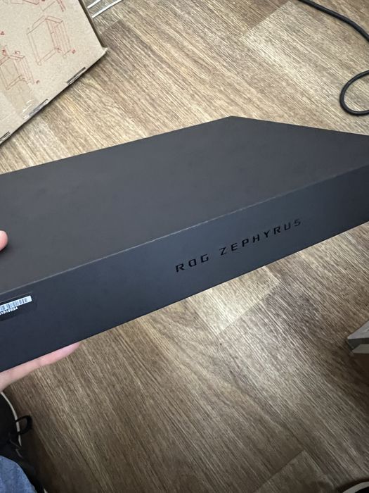 Asus ROG Zephyrus G14 GA403UV