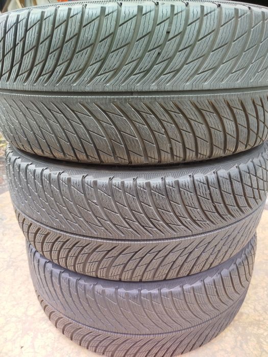 245/45/19 Michelin Pilot Alpin 5 zp продам шини є  три штуки
