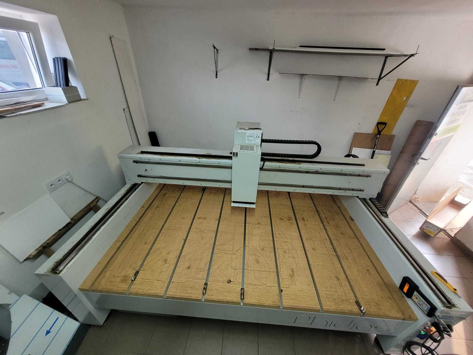 Frezarka CNC, ploter frezujący Megaplot. Pole stołu: 200 x 150 cm
