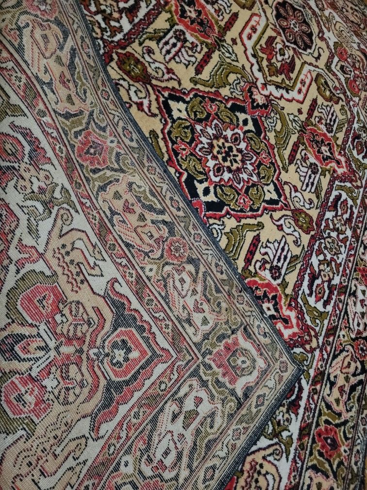Продам шерстяний килим (коври)
